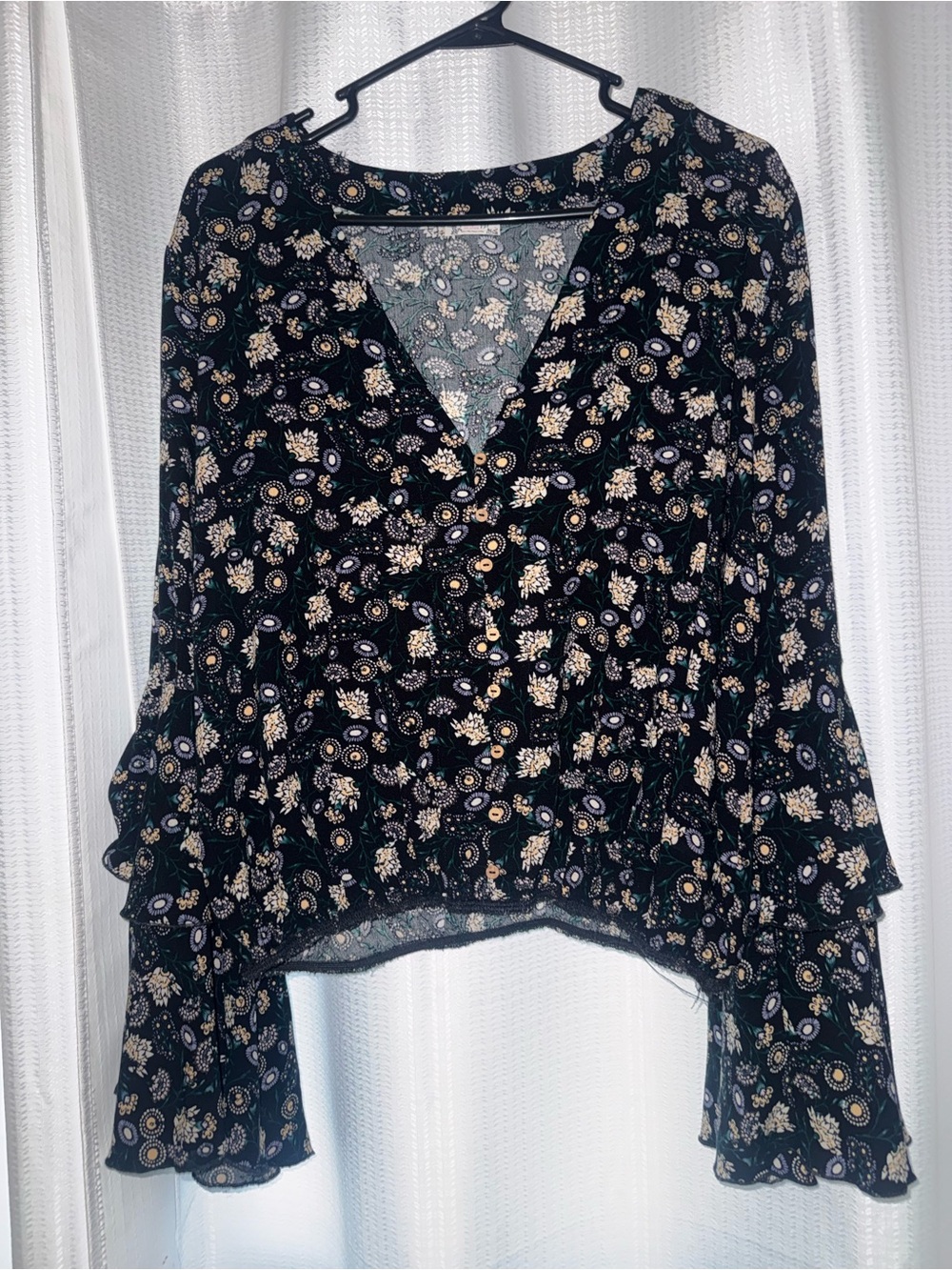 Black Floral V-Neck Bell Sleeve Women's Top free people large